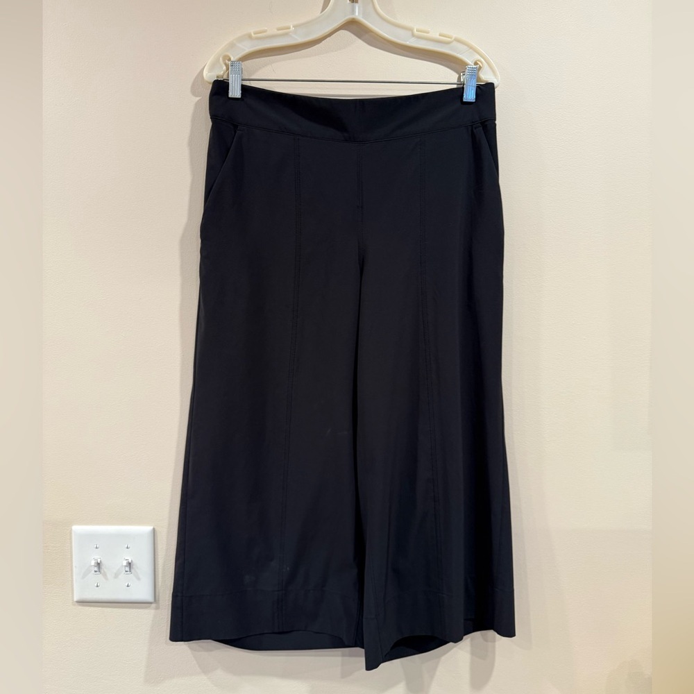 🔥Athleta Black Women's Culottes Pants. Like New Sz 12🔥